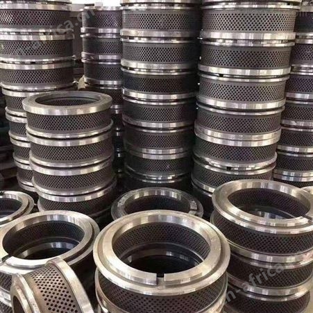 加工定制各种孔径颗粒机模具 山东560颗粒机压轮皮模具