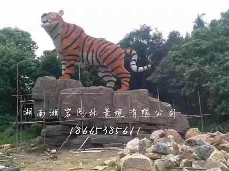 盐城仿木栏杆公司 假山栏杆公司 假树溶洞公司 仿木栏杆施工队