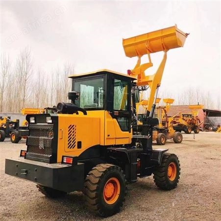 918 920 926 940 946四驱小型装载机 农用养殖场清粪小铲车 工程用多功能推土机 亿宸