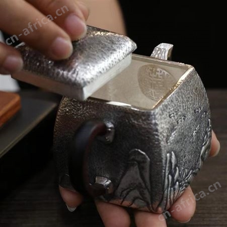 四方精工小银壶S9999纯银泡茶壶家用功夫茶具器日本纯手工银茶壶