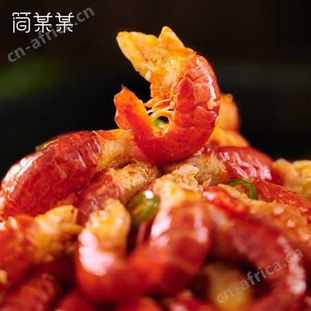 简某某青岛八爪鱼海鲜熟食麻辣小海鲜爆头即食大章鱼罐头鱿鱼生蚝