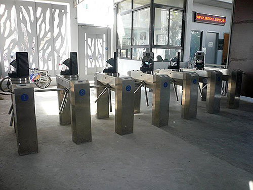 门禁翼闸方案_翼闸和区别