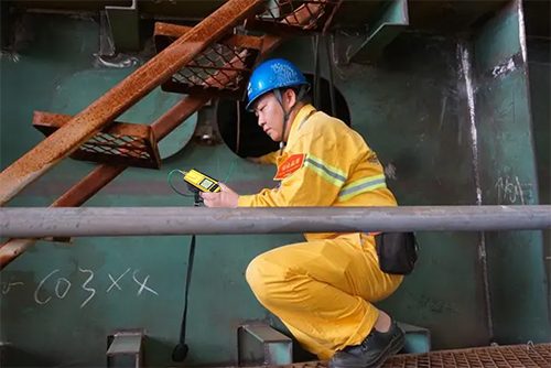 有限空间气体检测仪现场图 有限空间气体检测仪现场图