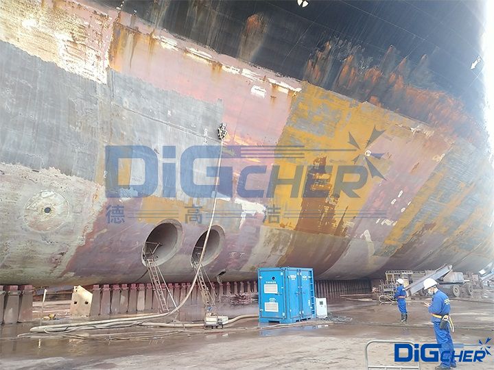 CR4D船舶除锈爬壁机器人弧面作业